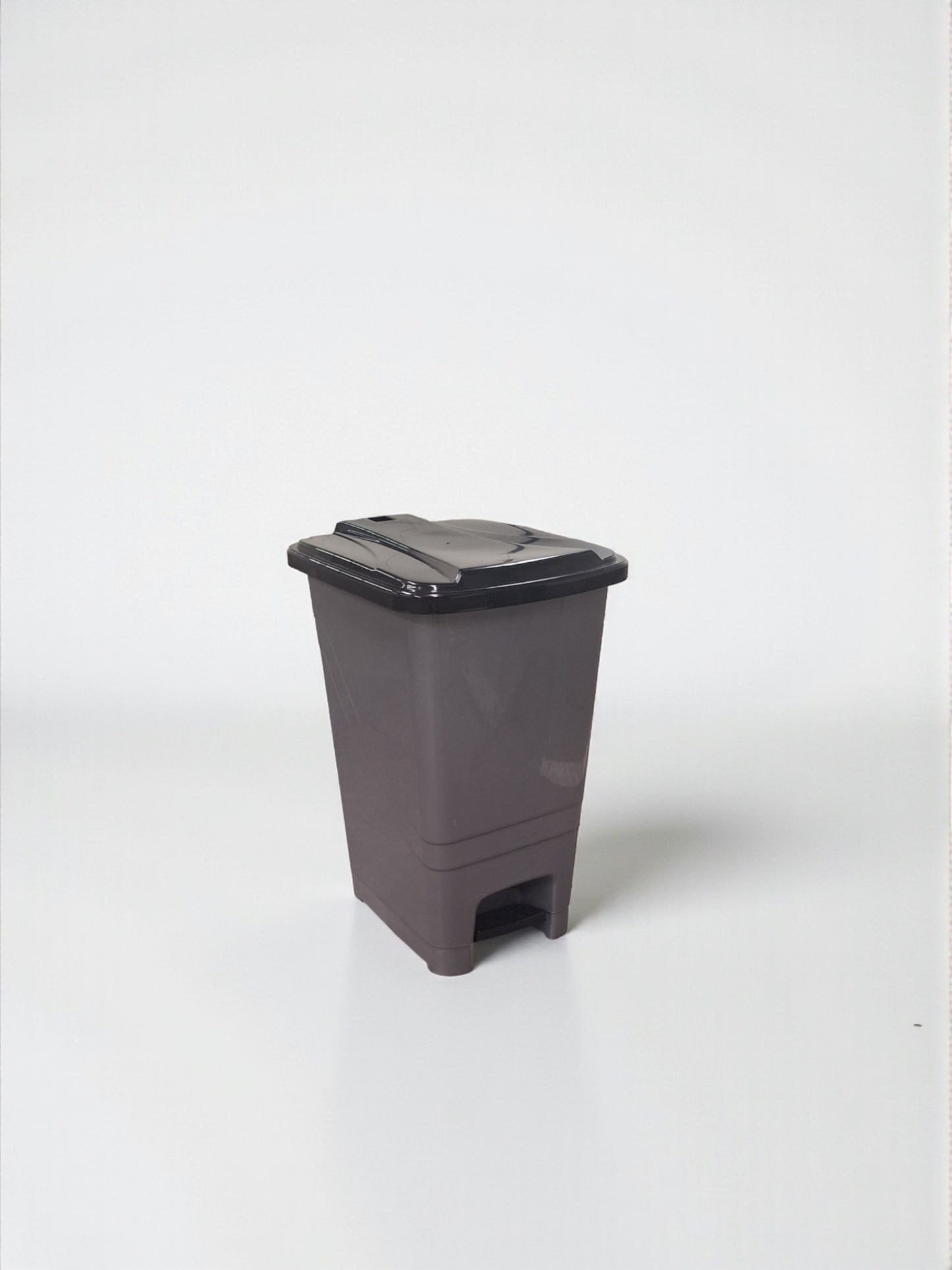 Vuilnisbak met Pedaal – Donkerbruin – 25L