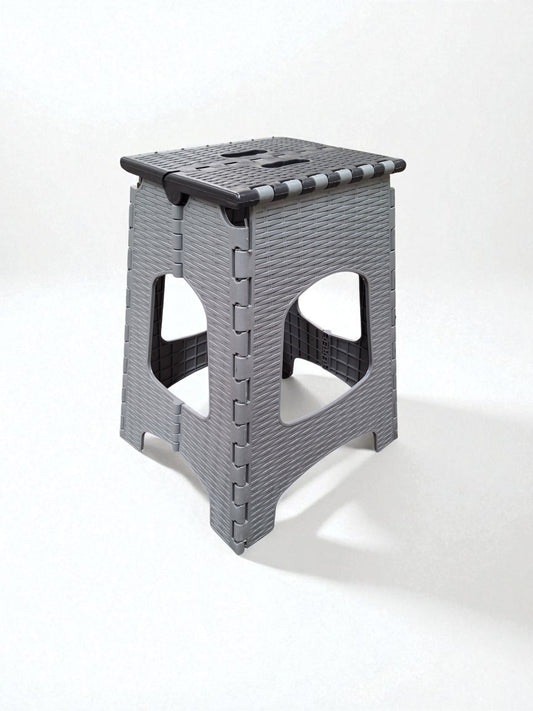 Inklapbaar Kunststof Krukje – Grijs Rattan Design – Opstapje